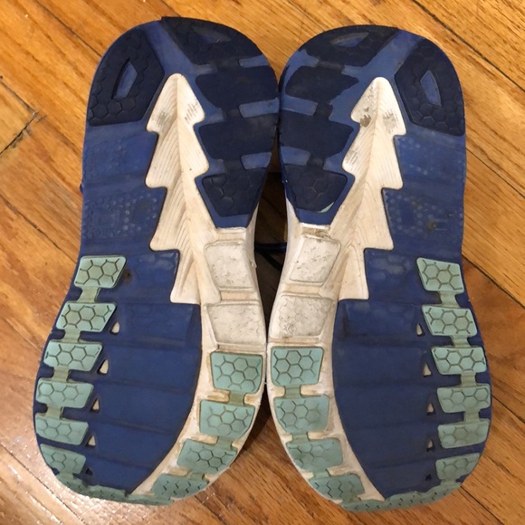 HOKA Women’s Gaviota Running Shoes Size 9 - Picture 8 of 10